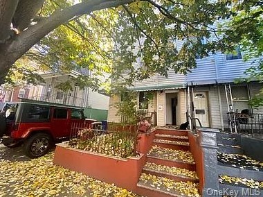 648 221st St, Bronx, NY 10467-5110