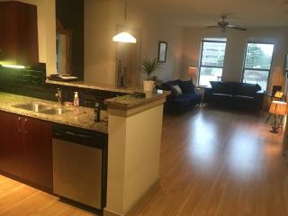 2521 Piedmont Rd, Atlanta GA  30324-6261 exterior