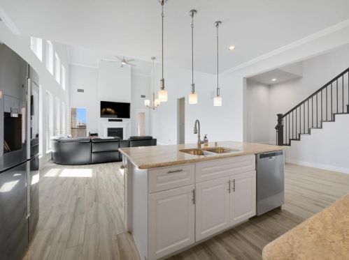 12511 Coventry Ct, Dallas TX  75234-1948 exterior