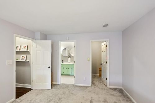 4085 Chestnut Rdg Dr, Atlanta GA 30338-4678 exterior