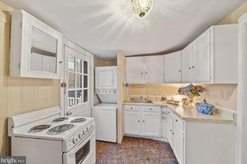 126 Fairfax St, Alexandria VA 22314-3331 exterior