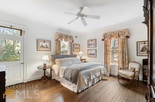 217 15 St, Atlanta GA 30318-7805 exterior