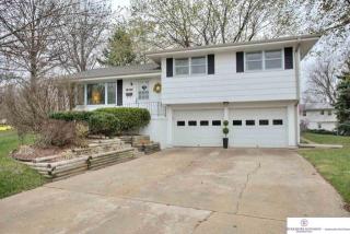 12406 Holmes Cir, Omaha, NE 68137-2019