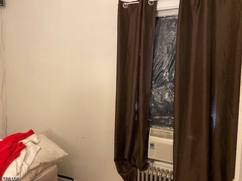 270 21 St, Paterson NJ 07513-1510 exterior