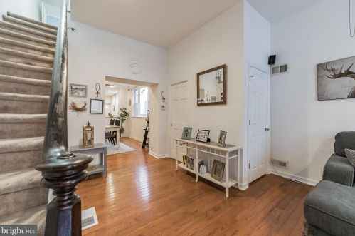 1327 9th St, Philadelphia PA  19147-5741 exterior