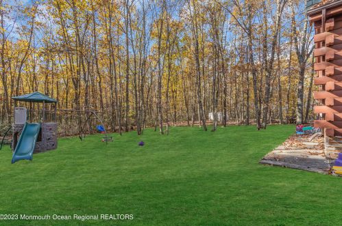 218 Chandler Rd, Jackson Twp NJ  08527-4339 exterior