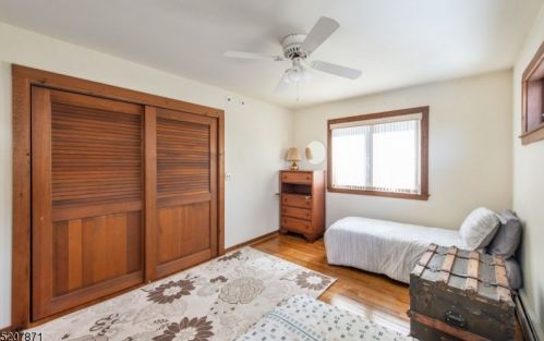 438 Shore Trl, Sparta NJ  07871-1427 exterior