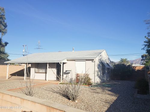 4517 6th St, Tucson, AZ 85711-2905