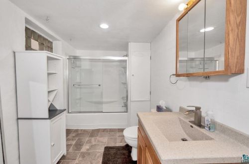 1114 Stanford Ave, Duluth MN 55811-4706 exterior