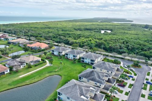 200 Southstar Dr, Fort Pierce FL 34949-9120 exterior