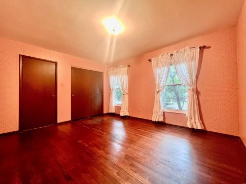 1228 Paloma Dr, Saint Louis MO 63131-1015 exterior