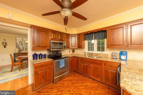 380 Chowning Pl, Lancaster PA 17601-2943 exterior