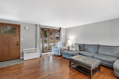 4828 Havana Dr, Pittsburgh PA 15239-2420 exterior