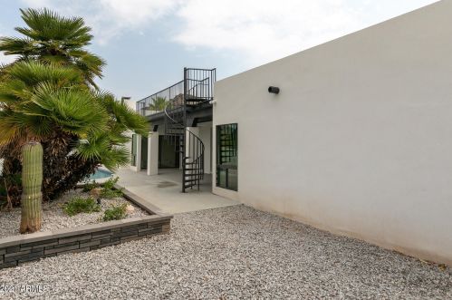 7614 20th St, Phoenix AZ  85020-4703 exterior