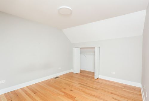 2437 Ashland Ave, Chicago IL  60608-5318 exterior