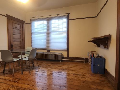 105 Eastern Ave, Joliet IL 60433-1034 exterior