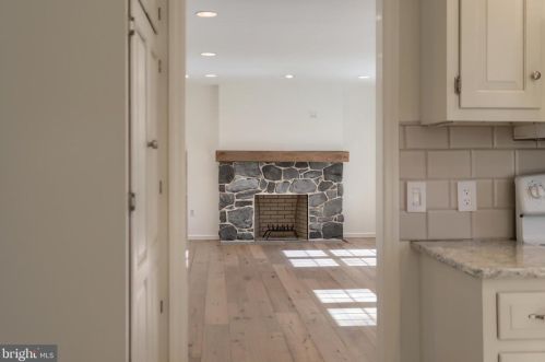 850 Zermatt Dr, Hummelstown PA  17036-9706 exterior