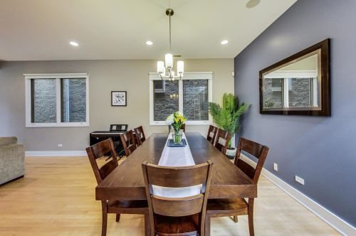 2637 Wayne Ave, Chicago IL 60614-1231 exterior