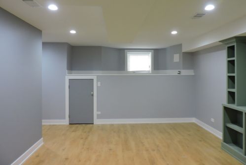 5650 Bishop St, Chicago IL  60636-1316 exterior