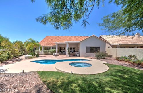 7685 Camino Amistoso, Tucson, AZ 85750-7070