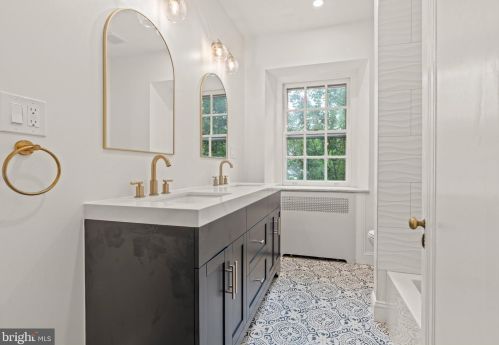 6424 City Ave, Philadelphia PA 19151-2410 exterior