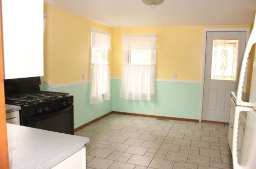 2342 Laketon Ave, Meskegon MI 49441-2665 exterior