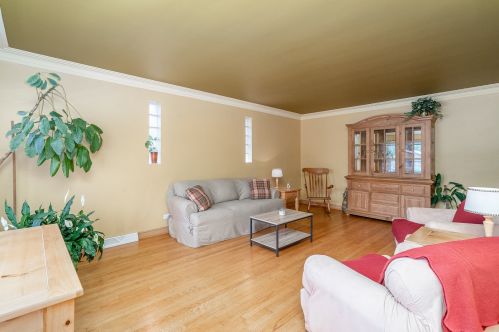 2814 100th Pl, Chicago, IL 60805-3535