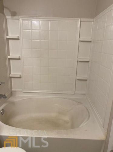 5626 Strathmoor Manor Cir, Lithonia GA  30058-2633 exterior