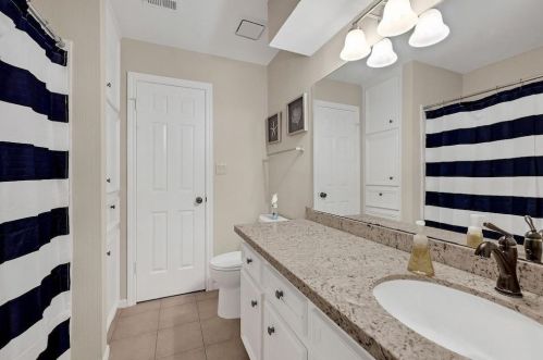 13501 Northshore Dr, Montgomery TX 77356-5371 exterior