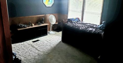 1755 Sycamore Dr, Meskegon MI 49445-3407 exterior