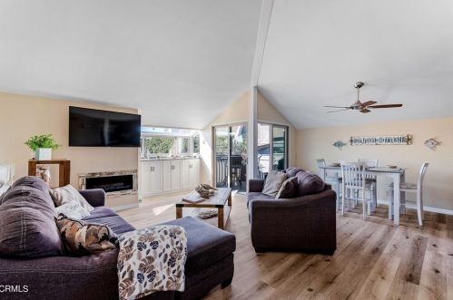 4534 Ln Brea St, Oxnard CA 93035-3931 exterior