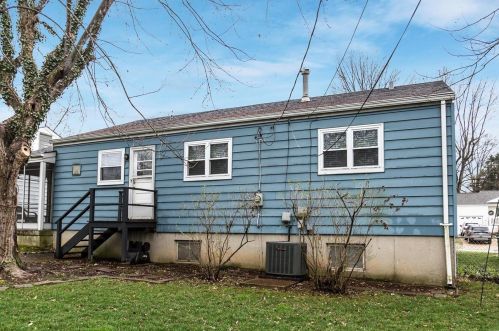 6413 Kingsway Dr, Saint Louis MO 63123-1529 exterior