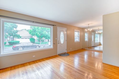 5419 Rosedale Ave, Chicago IL  60646-6525 exterior