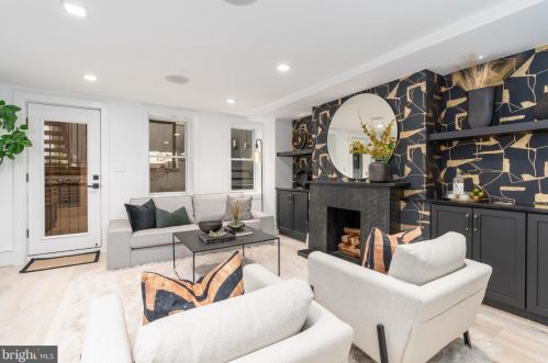 1604 13th St, Washington DC 20009-4303 exterior