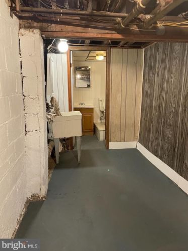 224 27 St, Camden NJ 08105-3927 exterior