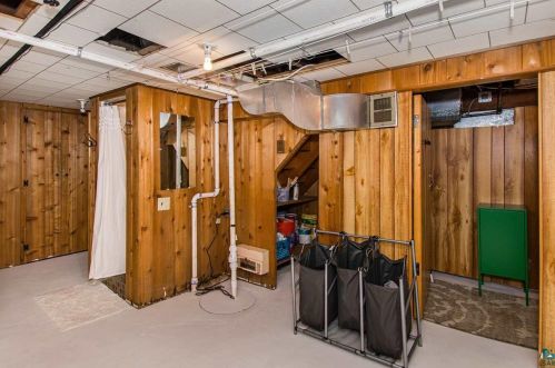 1855 Vermilion Rd, Duluth MN 55803-2420 exterior