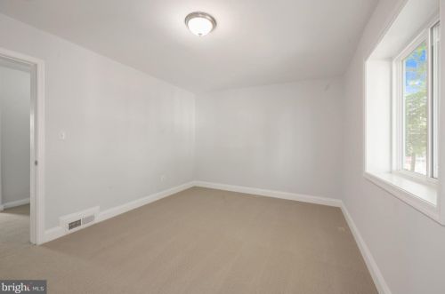 2254 Mt Vw Pl, Washington DC 20020-5219 exterior