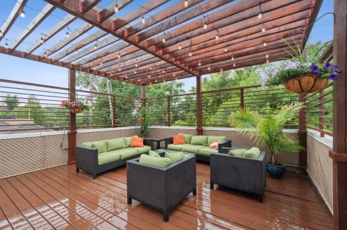 4008 Kolmar Ave, Chicago IL 60712-4703 exterior