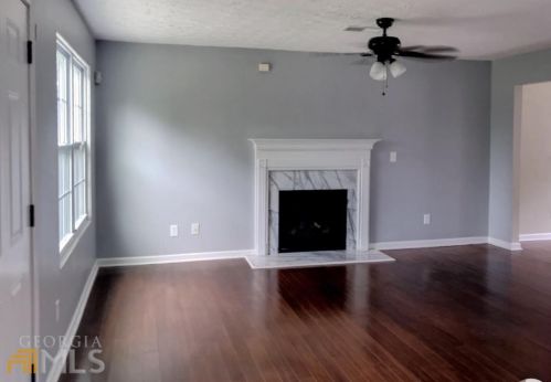 5842 Wellborn Oaks Ct, Lithonia GA  30058-3977 exterior