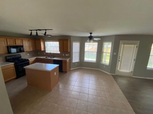 11209 Conchos River Trl, Austin TX  78717-4472 exterior