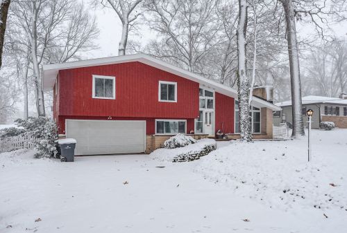 7625 Julie Dr, Kalamazoo MI  49024-4915 exterior