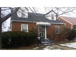 13337 Cedar Rd, Cleveland OH  44118-2927 exterior