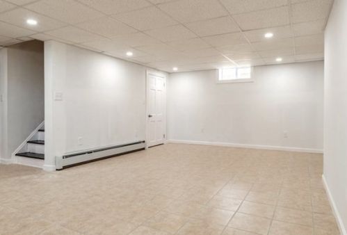 870 Wilbraham Rd, Springfield MA  01109-2015 exterior