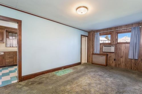 35 Fort Point St, Norwalk CT 06855-1224 exterior