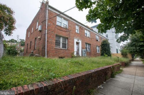 1610 21st Pl, Washington, DC 20020-5439