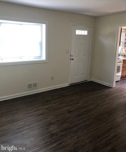 1521 Gridley Ln, Silver Spring, MD 20902-3843