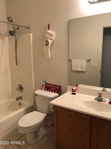 15109 29 St, Phoenix AZ 85042-8214 exterior