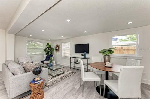 4028 West Shore Blvd, Tampa, FL 33611-1006