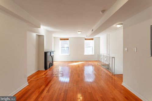 1735 2nd St, Philadelphia PA  19146-3115 exterior