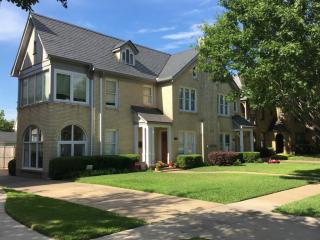 4233 Normandy Ave, Dallas TX  75205-2039 exterior